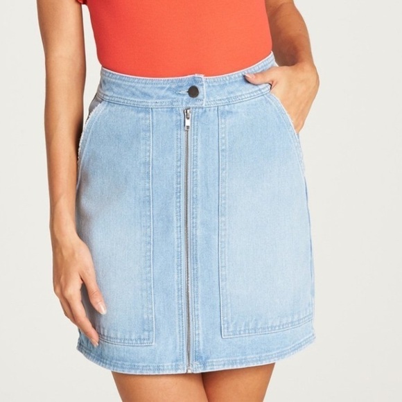 Billabong Dresses & Skirts - Billabong Light Blue Denim Zip-Front Mini Skirt